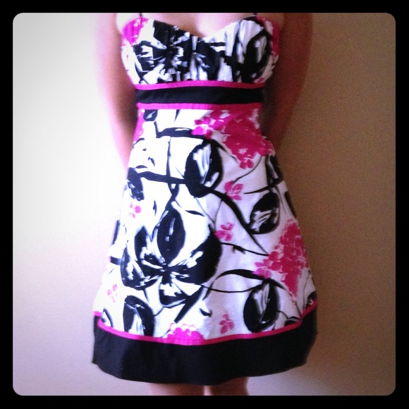 Worn once for a party