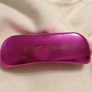 Pink Betsey Johnson glasses sunglasses case