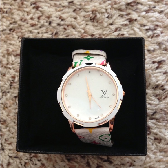 ‼️SALE‼️LV watch