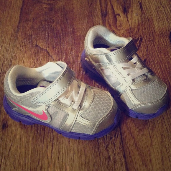 ---sold---Nike toddler shoes