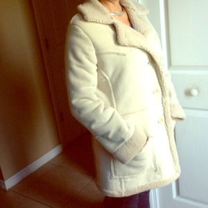 Old Navy Beige Sherpa Coat NWOT JUST REDUCED AGAIN