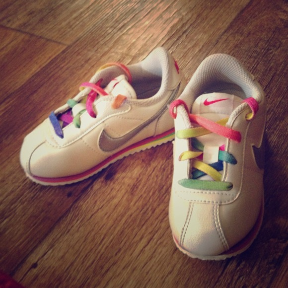 ---sold--- Toddler Nikes