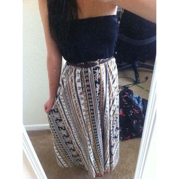🚫 TRADED Tribal print maxi dress