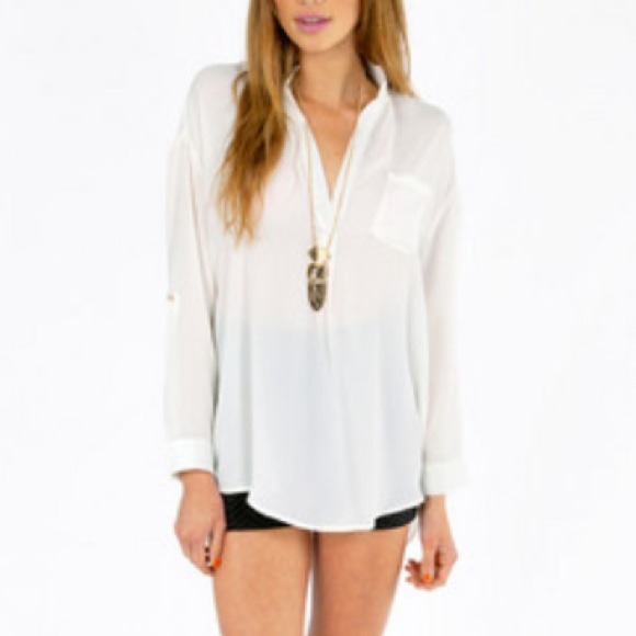 🚫UNAVAILABLE🚫 Molly Pocket Blouse w Back Buttons
