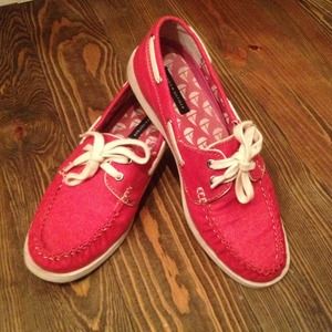 Tommy Hilfiger red boat shoes