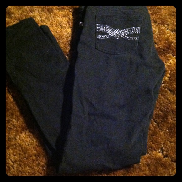 Black distressed jeans