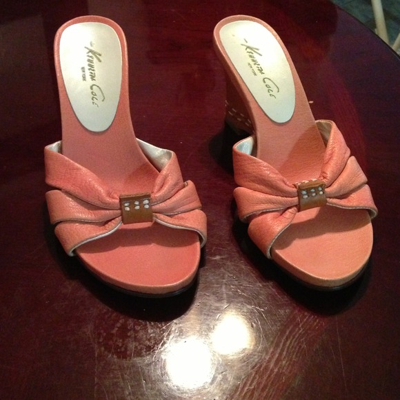 Kenneth Cole size 6 heels