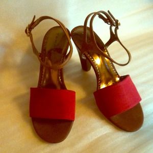 ❗RESERVED for @vbudiharto Tahari Geneva heels