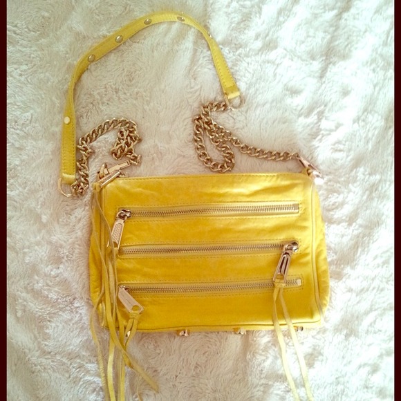 🎉HOST PICK 8/25🎉 Rebecca Minkoff 5-Zip Mini MAC