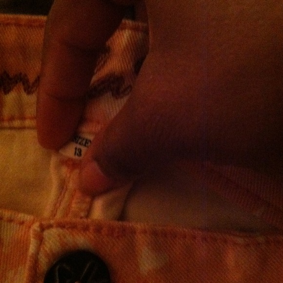 Pink jeans with white streaking - Picture 3 of 4