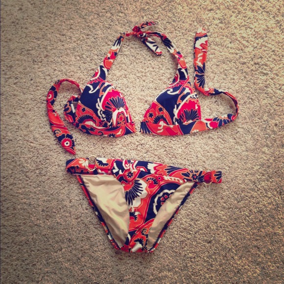 Victoria's Secret medium swimsuit