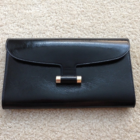 ❌Sold❌Reduced🎀Host Pick🎀YSL Muse Clutch