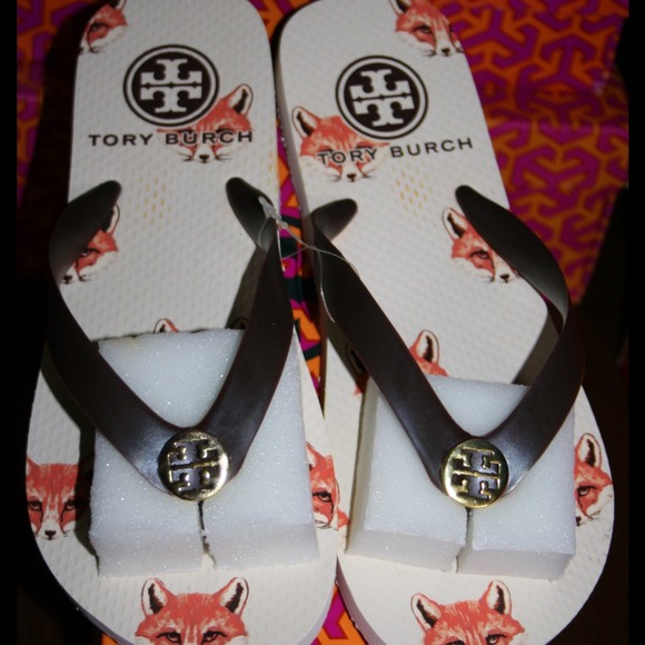 SOLD-Authentic brand new Tory Burch flip flops