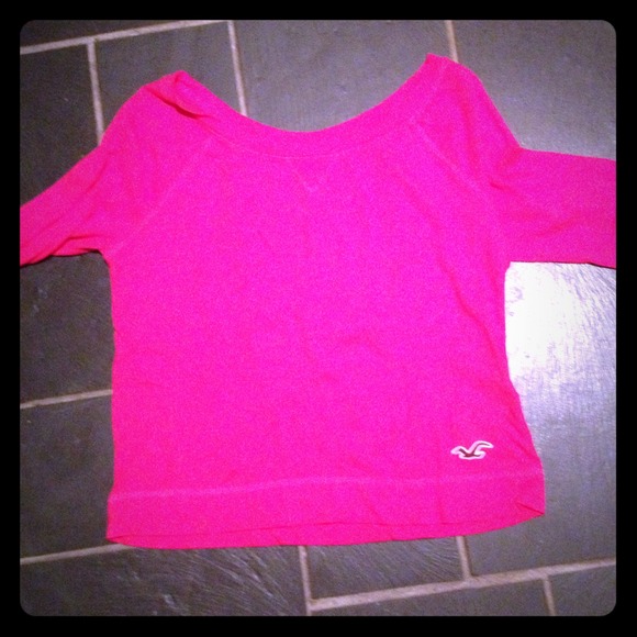 A beautiful pink 3/4 sleeve Hollister top