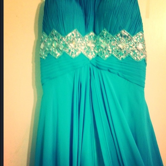 TONYBOWLS LE GALA Dress - Picture 2 of 3