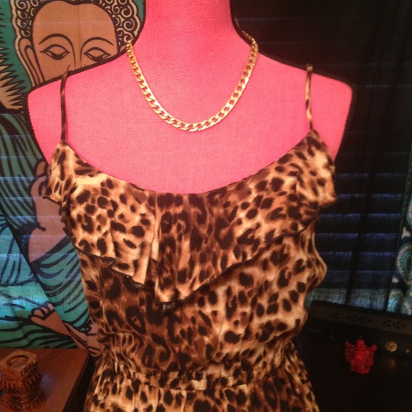 Adorable cheetah dress 🐆 - Picture 2 of 4