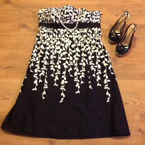 LOFT black and white empire waist, strapless dress