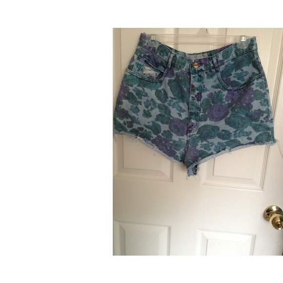 Floral high waisted shorts - Picture 1 of 4