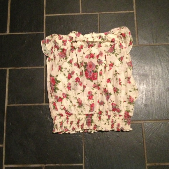 Strapless delias ruffled tank top - Picture 2 of 2