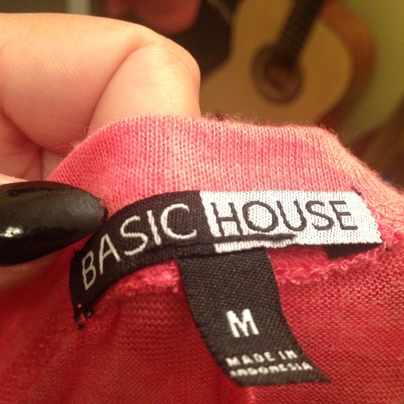 Hot pink v-neck blouse - Picture 4 of 4