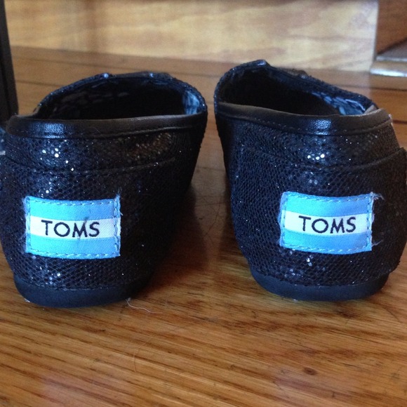 TOMS Shoes - Price cut🎉👍Black glitter TOMS