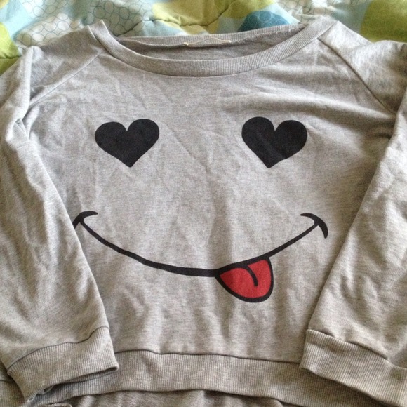 Gray Long Sleeve Crop Top (: :p💕 - Picture 3 of 4