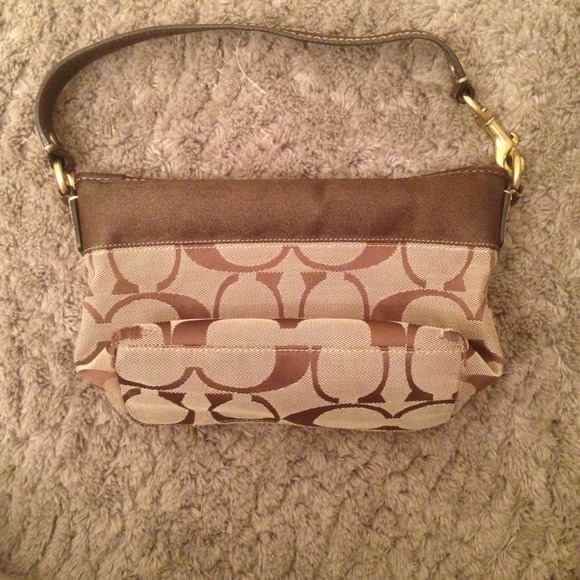 Coach Bag - Picture 2 of 4