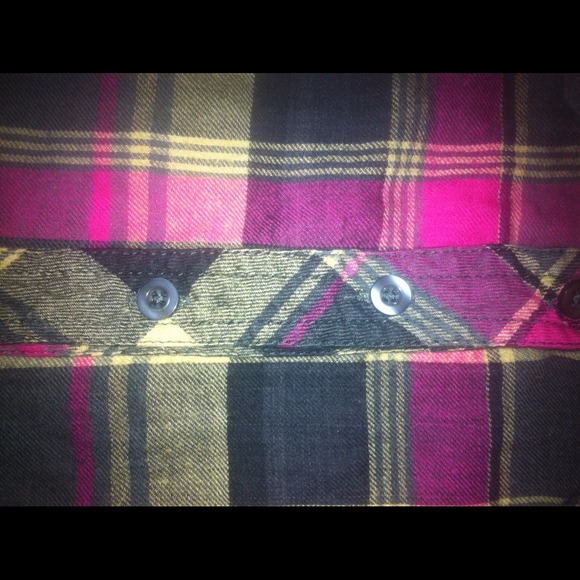 Flannel button up - Picture 3 of 3