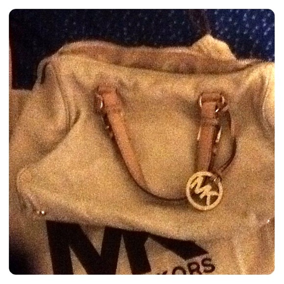 [sold@sarahkins)]MK large Grayson
