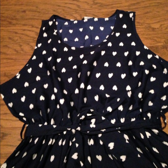🚫SOLD IN BUNDLE🚫NWT Navy & White Heart Dress! 3X - Picture 2 of 4