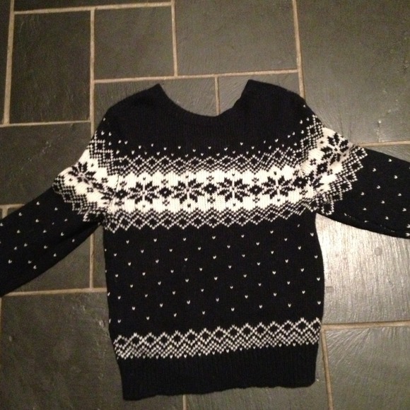 Hollister navy blue and white sweater - Picture 2 of 2