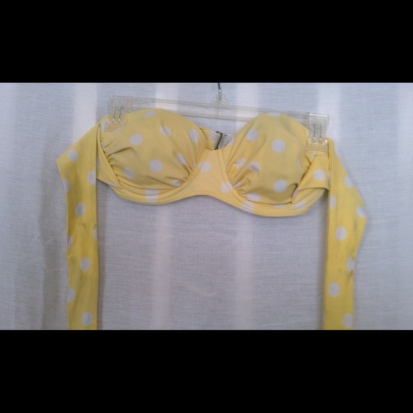 Yellow polka bikini top - Picture 1 of 1