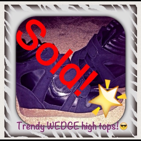 TRENDY..High top WEDGE shoes!😎