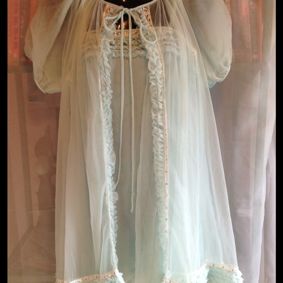 VINTAGE BABY DOLL PEIGNOIR BY RADCLIFFE NIGHT GOWN - Picture 1 of 3
