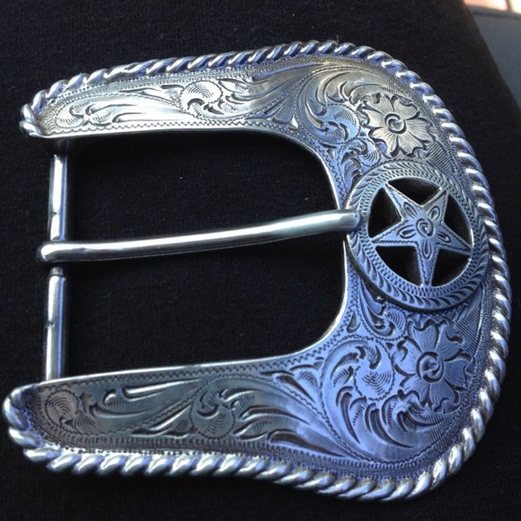 Men's belt buckle🐞traded🐞
