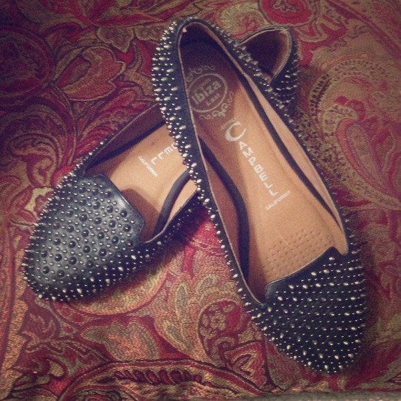 🎉Jeffrey Campbell spiked flats