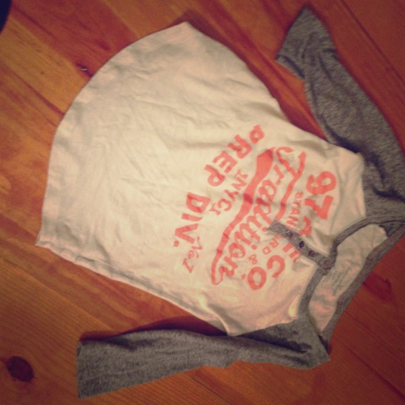 Super cute shirt - Picture 1 of 4