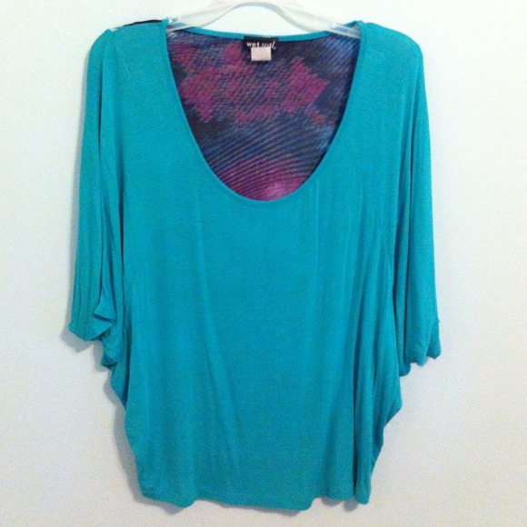 Summery loose flowy top! 🌸