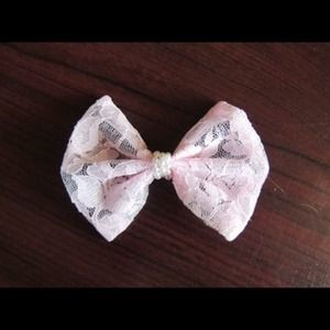 Lace Bow Clips