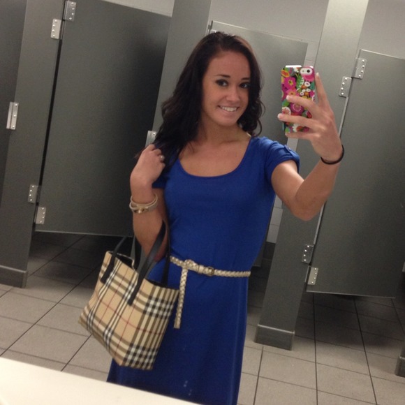 Meet your Fashionistas 💕 - Picture 3 of 4