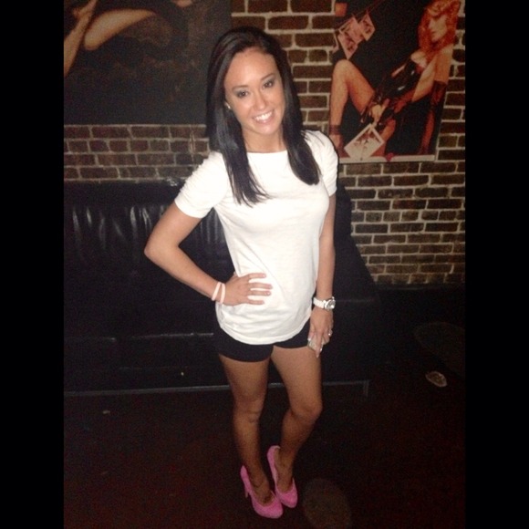 Meet your Fashionistas 💕 - Picture 4 of 4