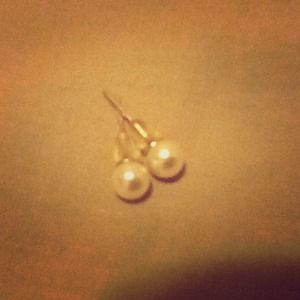 Pearl earrings