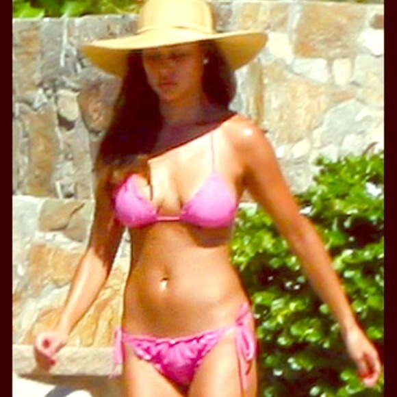 Maya Swimwear As seen on Vanessa Minnillo - Picture 4 of 4