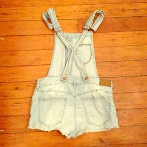 Short overalls!☀