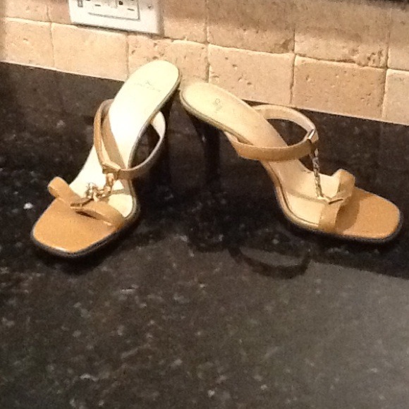 Anne Klein heels