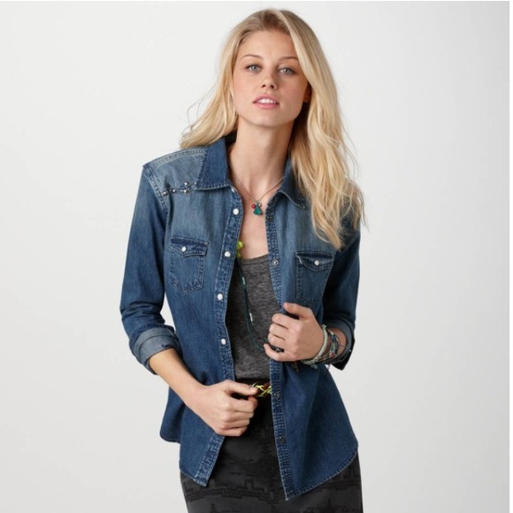 🚫BUNDLED🚫AMERICAN EAGLE denim shirt - Picture 3 of 4