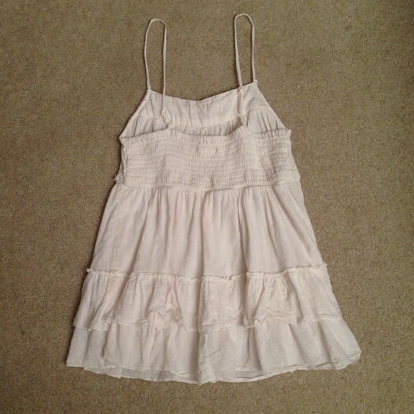 White ruffle top - Picture 3 of 3