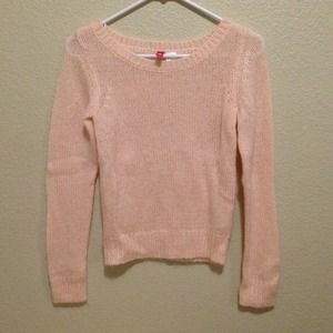 Soft pink knitted sweater