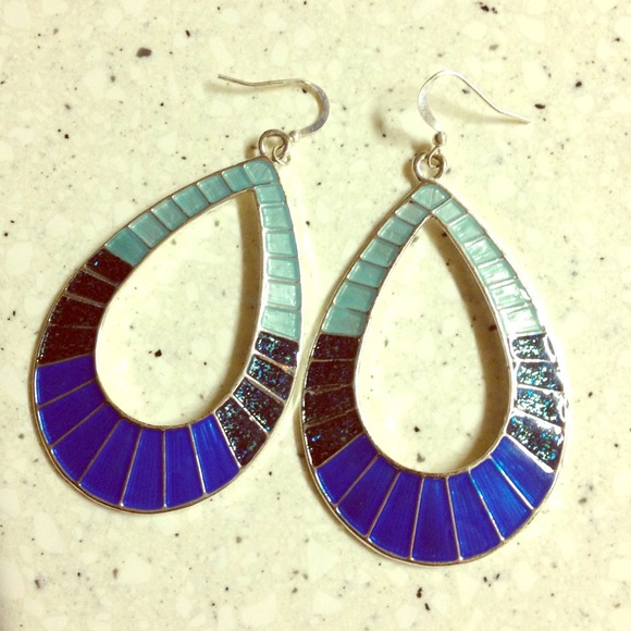 Blue dangle earrings