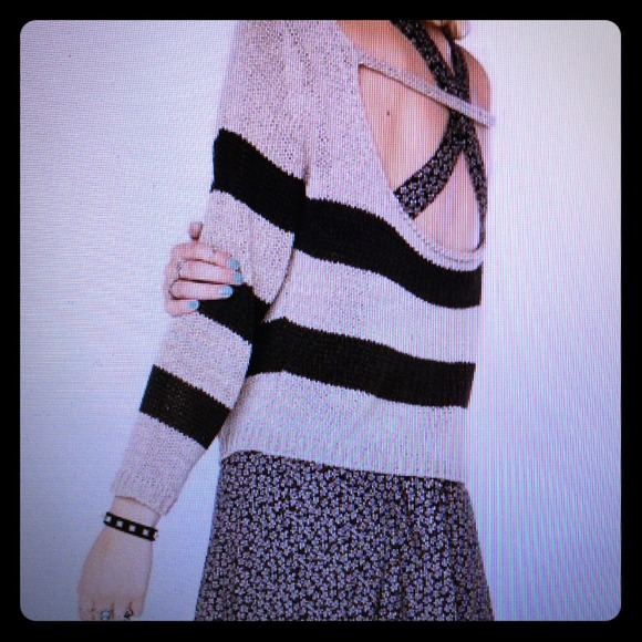 🚫ReSeRvEd!!! Mariam Sweater- Brandy Melville